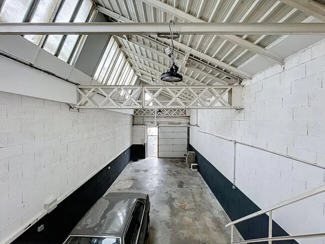 Plus de détails pour 195 Avenue Francis De Pressensé, Vénissieux - Bureau, Local d'activités à louer