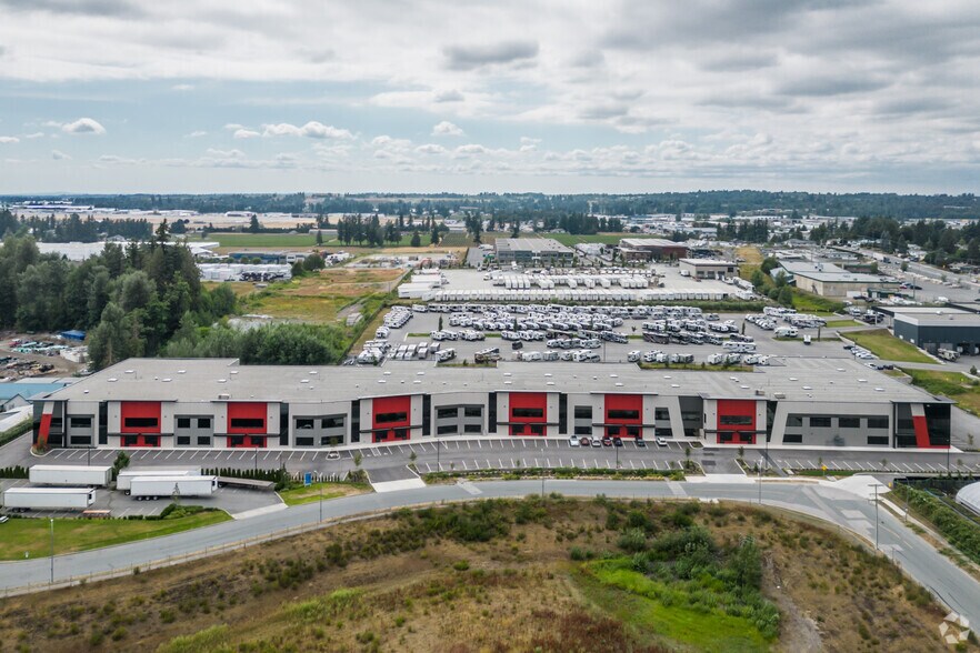 1873 Forge Pl, Abbotsford, BC à louer - Aérien – Image 2 sur 7