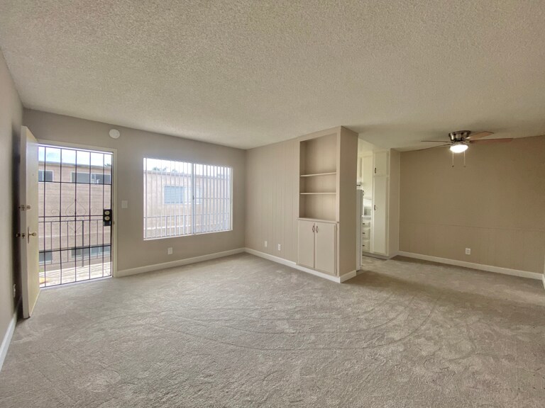 4537 Hamilton St, San Diego, CA à vendre - Photo de l’immeuble – Image 3 sur 9