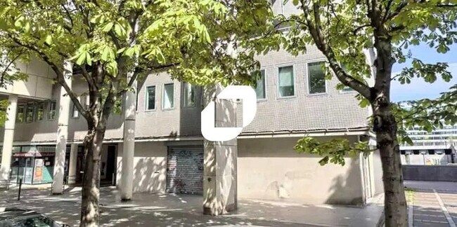 Plus de détails pour Local commercial à louer