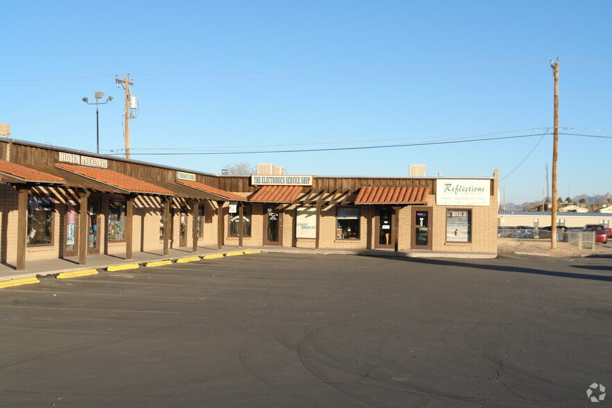 1675 E Lohman Ave, Las Cruces, NM à louer - Photo de l’immeuble – Image 2 sur 25