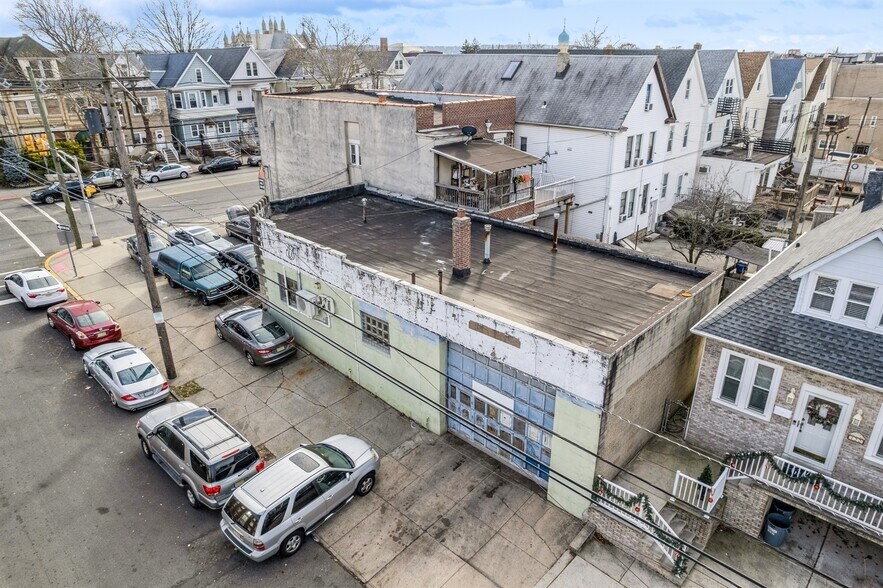 753 Jf Kennedy Blvd, Bayonne, NJ à vendre - Photo de l’immeuble – Image 3 sur 10