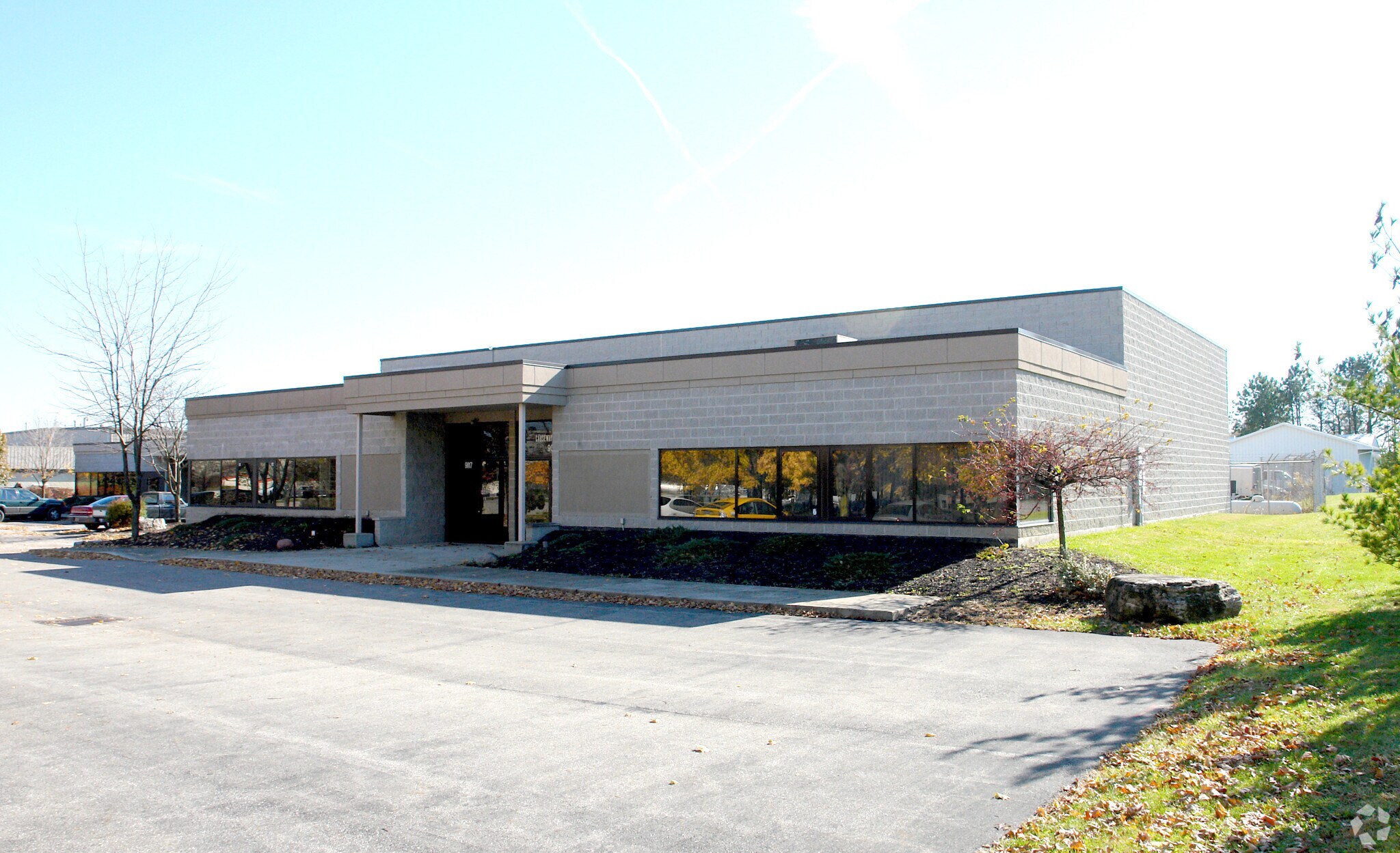 9017-9019 Heritage Dr, Plain City, OH à louer Photo principale– Image 1 sur 4
