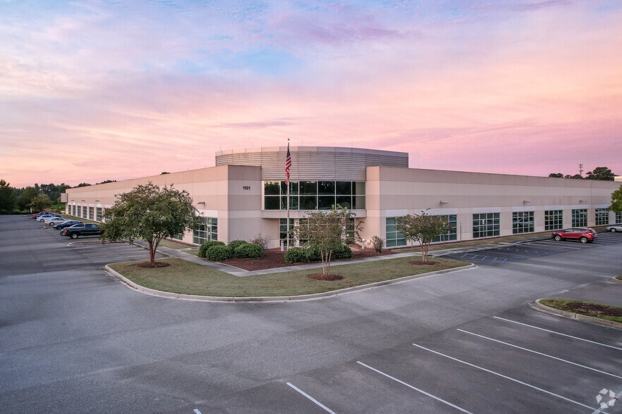 1101 Remount Rd, North Charleston, SC à louer - Photo principale – Image 1 sur 14