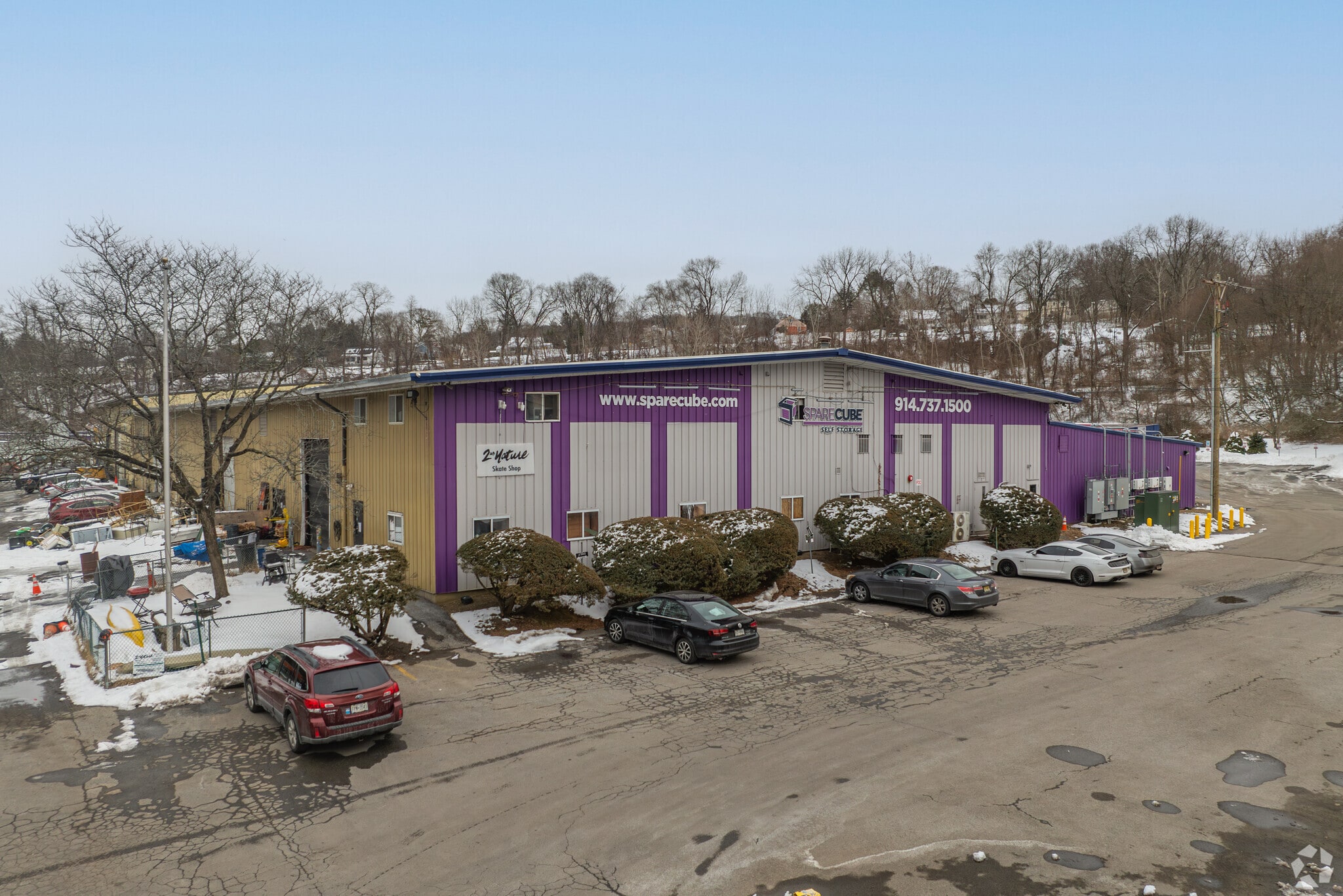 1 Highland Industrial Park Dr, Peekskill, NY à louer Photo principale– Image 1 sur 6
