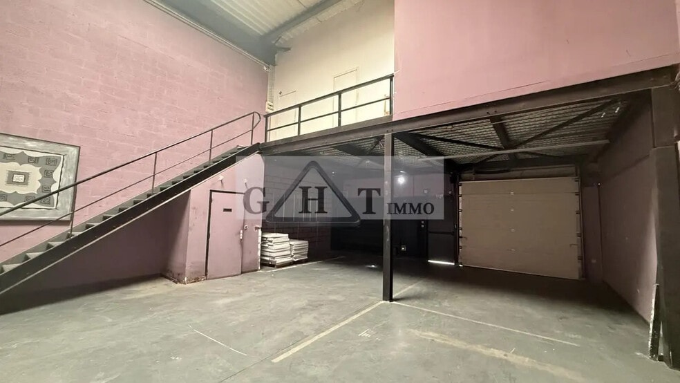 Industriel/Logistique dans Mareuil-lès-Meaux à vendre - Photo intérieure – Image 1 sur 6