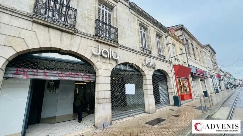 Local commercial dans Le Bouscat à louer - Photo de l’immeuble – Image 1 sur 11