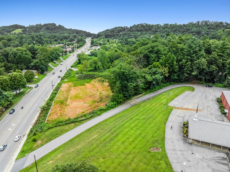 289 New Leicester Highway, Asheville, NC à vendre - Photo de l’immeuble – Image 3 sur 7