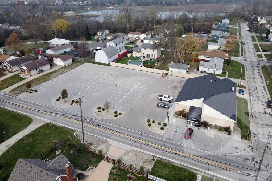 2759 Seaman St, Oregon, OH à vendre - Photo de l’immeuble – Image 1 sur 1