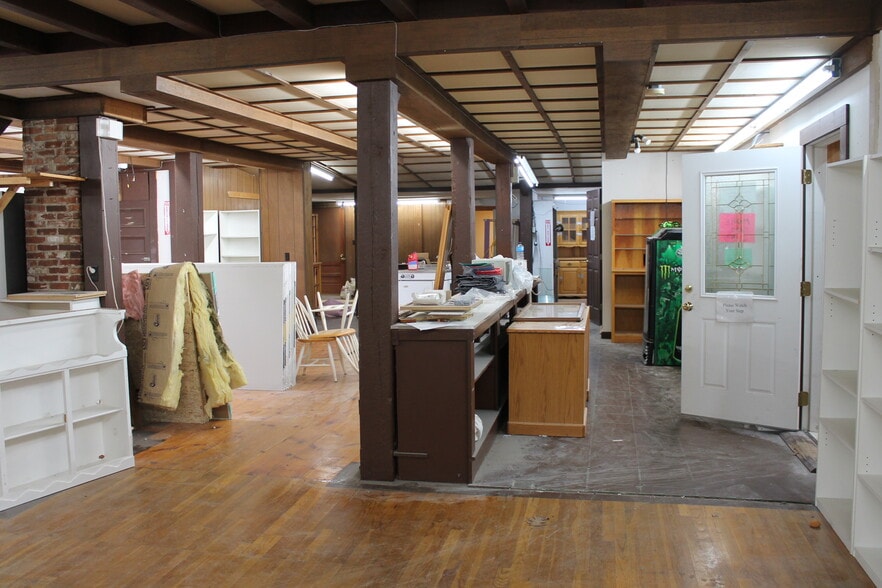 8 Dunster Ave, Greenville, NH à vendre - Photo intérieure – Image 3 sur 24