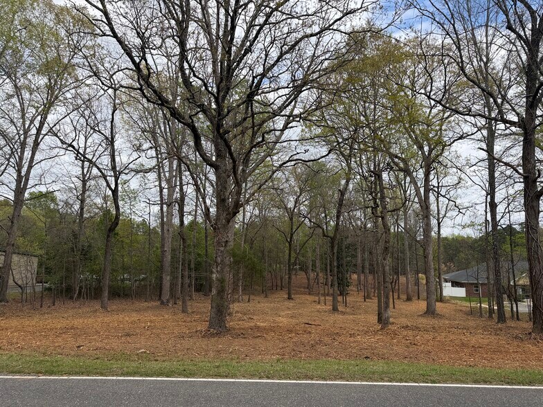 946 Wendover Heights Dr, Shelby, NC à vendre - Photo de l’immeuble – Image 2 sur 3