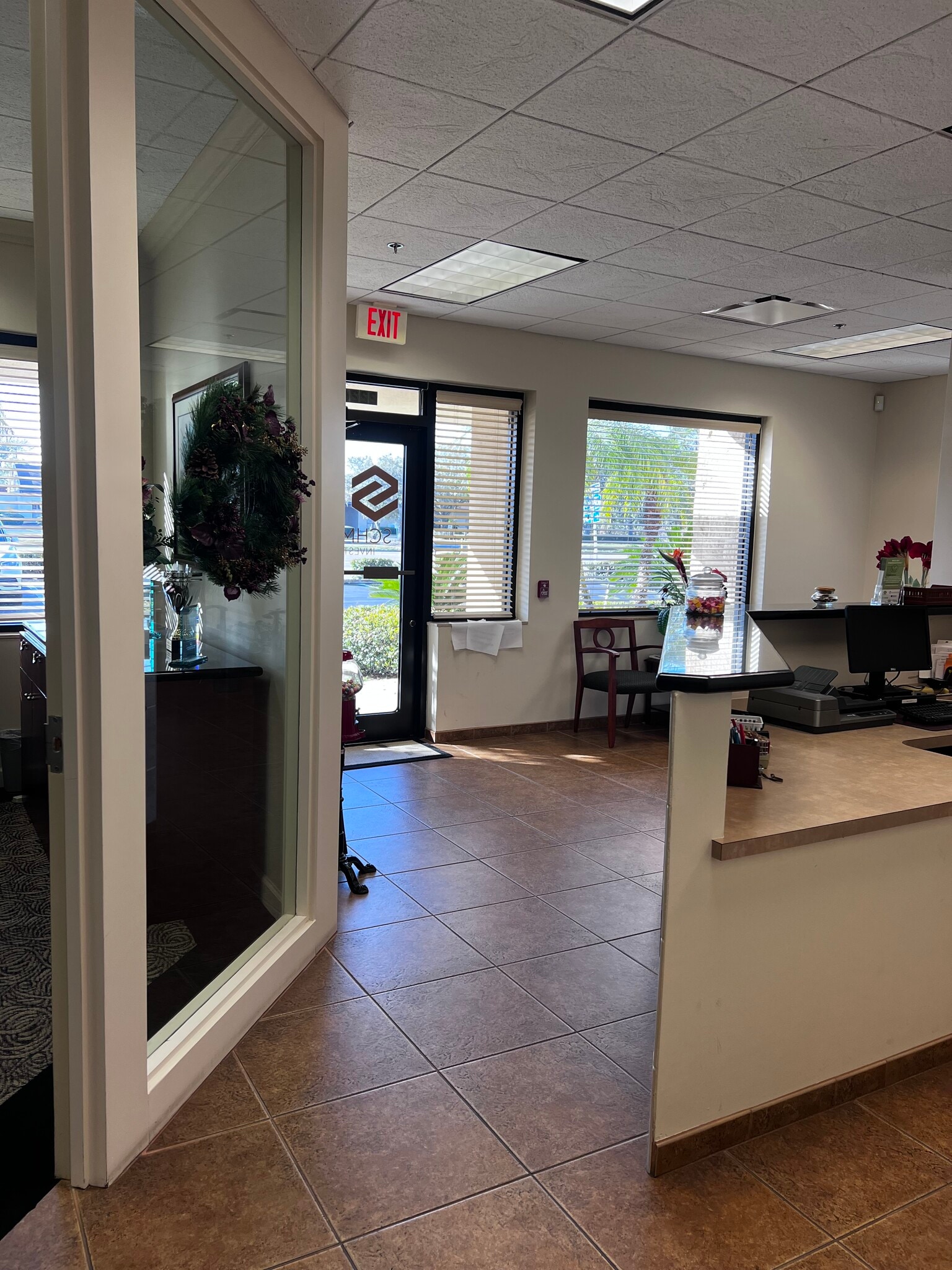 2222-2226 State Road 580, Clearwater, FL à vendre Photo intérieure– Image 1 sur 11