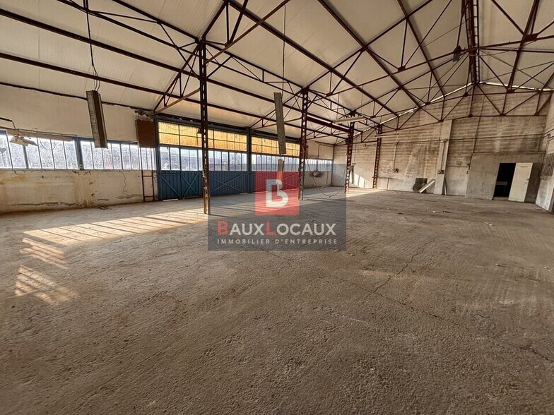 Local commercial dans Châteaurenard à louer - Photo intérieure – Image 1 sur 10