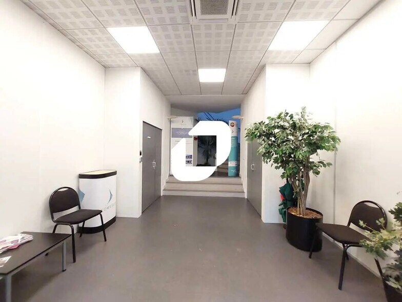 4 Rue René Razel, Saclay à louer - Photo de l’immeuble – Image 2 sur 9
