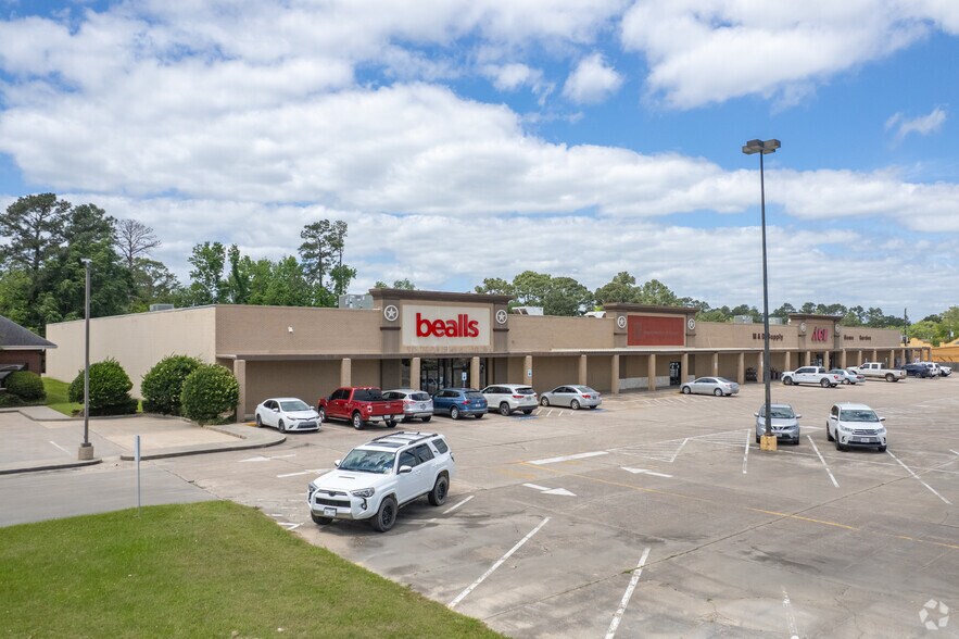 142 S Main St, Lumberton, TX à louer - Photo principale – Image 1 sur 4