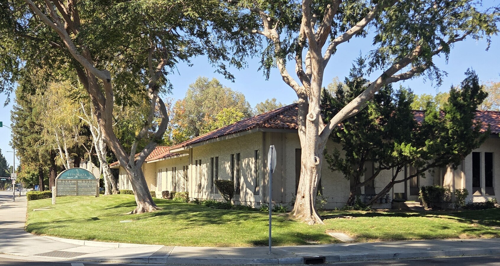 6950 Santa Teresa Blvd, San Jose, CA 95119 - Lot D & E - - Photo intérieure - Image 1 of 2