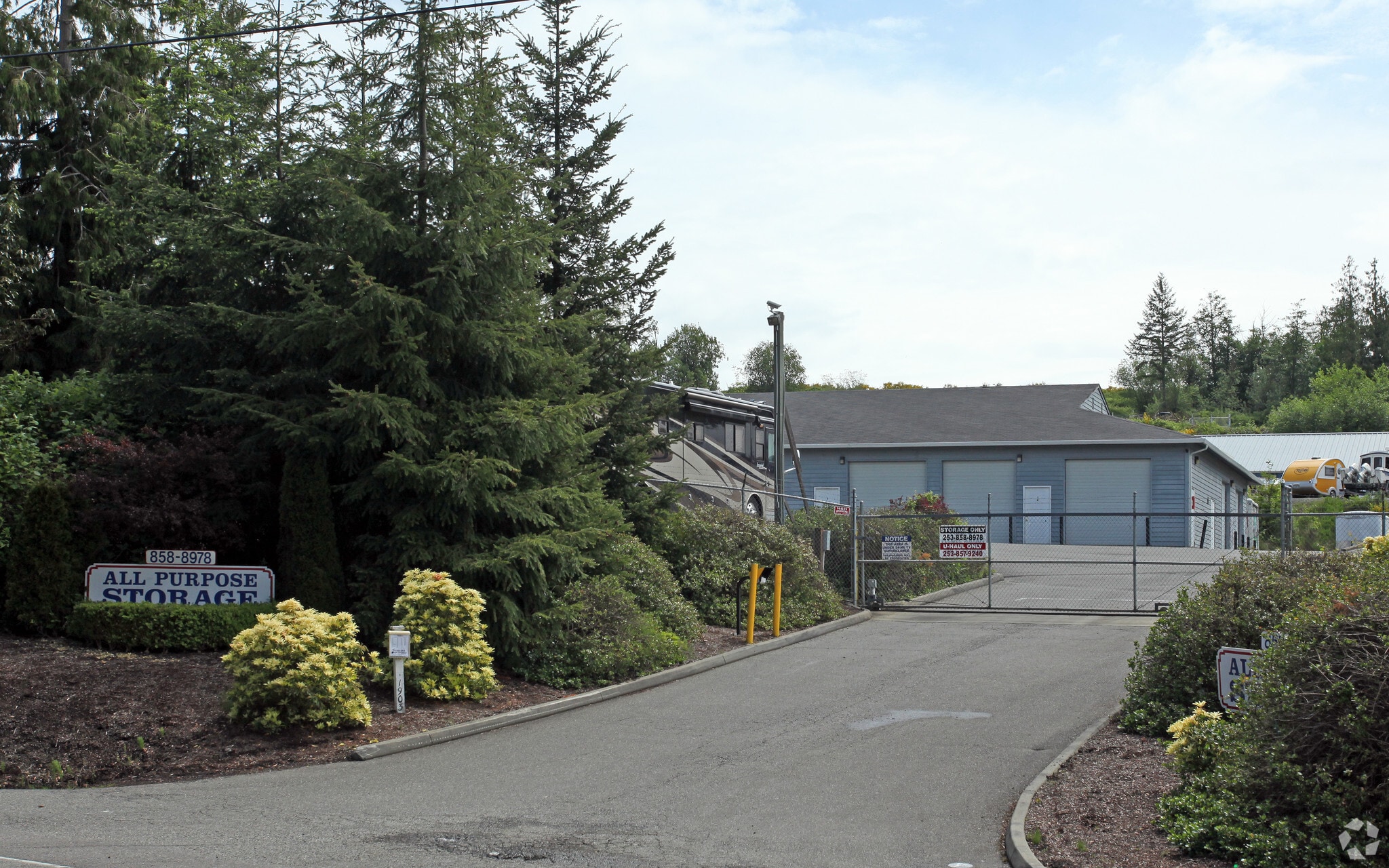 1903 Point Fosdick Dr, Gig Harbor, WA à louer Photo principale– Image 1 sur 3