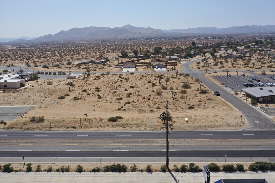 58401 Twentynine Palms Hwy, Yucca Valley, CA à vendre - Photo de l’immeuble – Image 2 sur 6