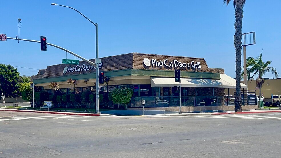 303 Broadway, Chula Vista, CA à louer - Photo de l’immeuble – Image 3 sur 4