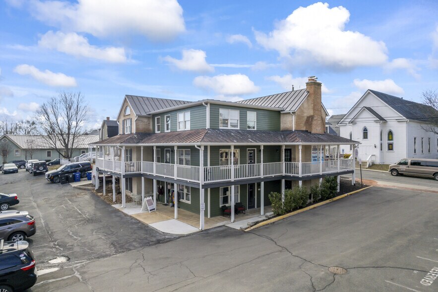 208-210 Church SE st, Leesburg, VA à vendre - Photo de l’immeuble – Image 3 sur 16