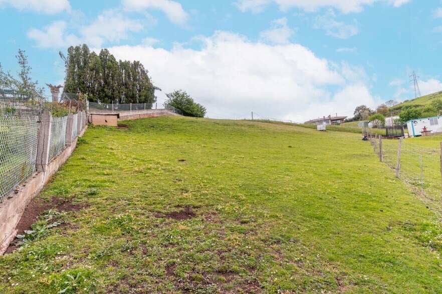 Camino de Robustiano, Gijón, Asturias à vendre - Photo de l’immeuble – Image 2 sur 30