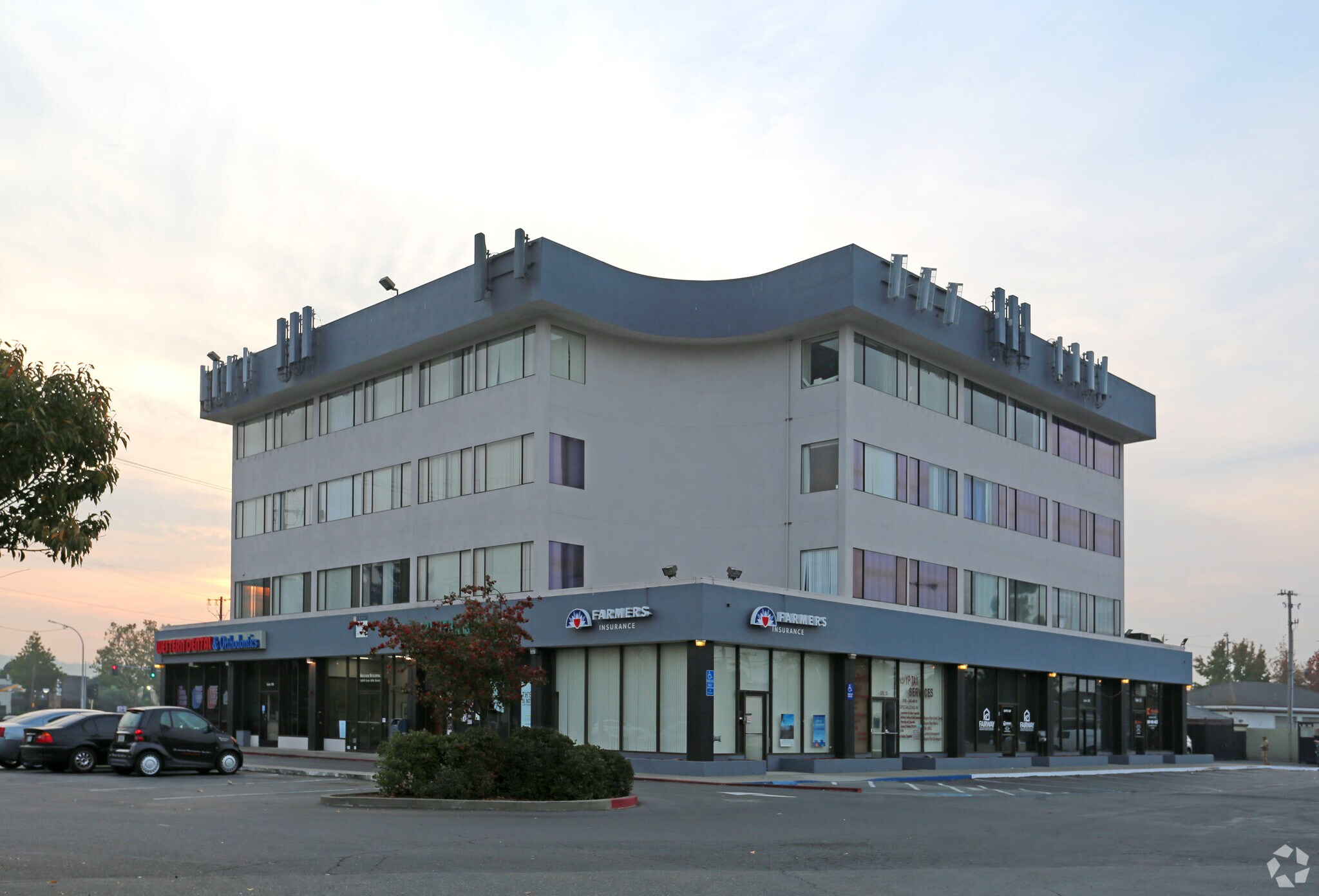 14895 E 14th St, San Leandro, CA à louer Photo principale– Image 1 sur 14