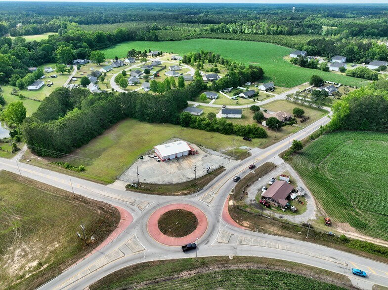 3318 Raccoon Rd, Manning, SC à vendre - Photo de l’immeuble – Image 2 sur 2
