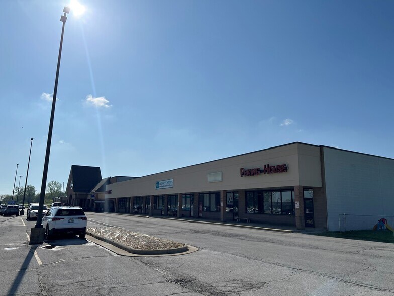 2028 E Harbor Rd, Port Clinton, OH à louer - Photo de l’immeuble – Image 2 sur 5