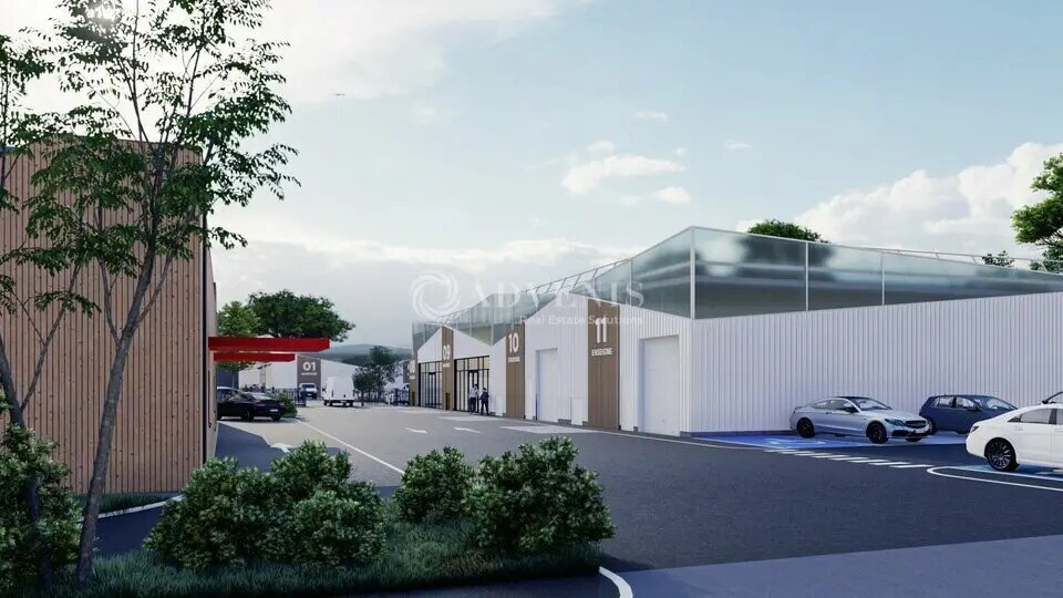 Local d'activités dans Perpignan à vendre - Photo de l’immeuble – Image 2 sur 3