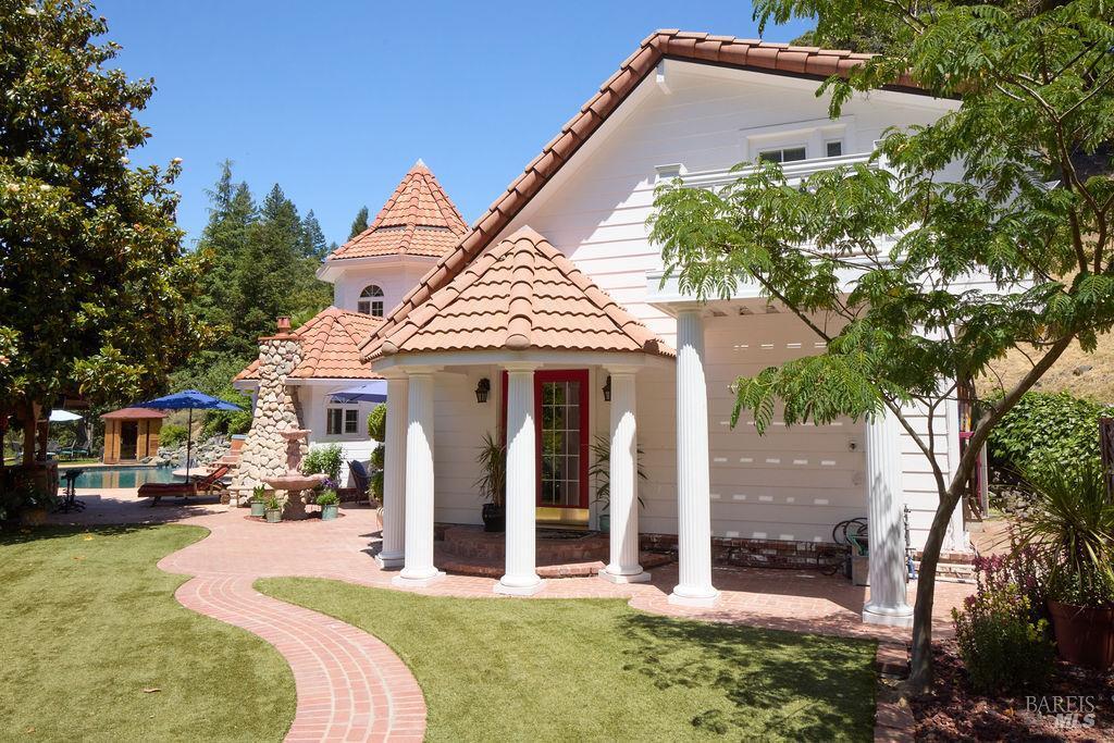 19400 Scenic Dr, Redwood Valley, CA à vendre Photo de l’immeuble– Image 1 sur 67