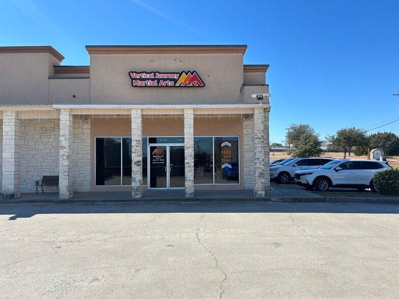 8818 Mars Dr, Woodway, TX à louer - Photo de l’immeuble – Image 2 sur 3