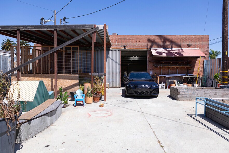 5511 Pacific Blvd, Huntington Park, CA à vendre - Photo de l’immeuble – Image 3 sur 11