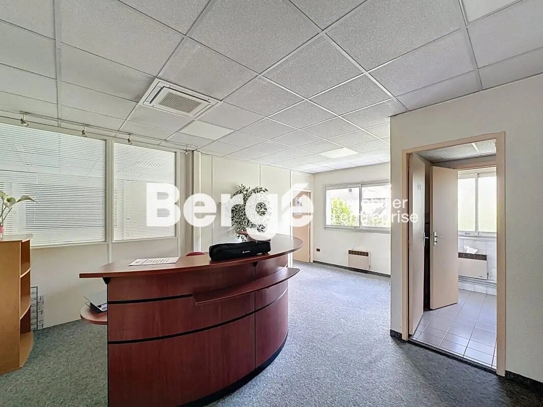 Bureau dans Mougins à louer Photo de l’immeuble– Image 1 sur 15