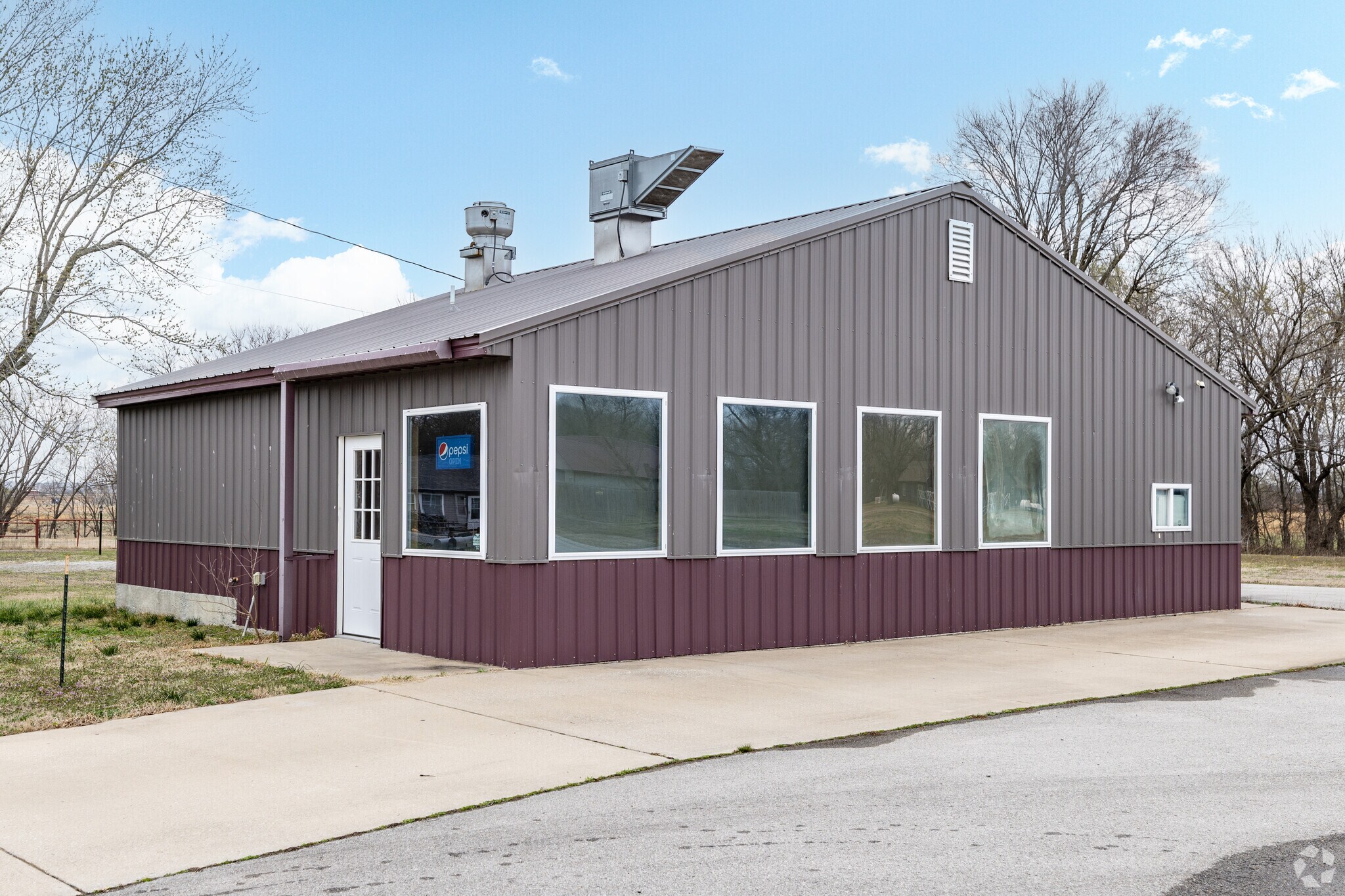 305 W Main St, Adair, OK à vendre Photo principale– Image 1 sur 2