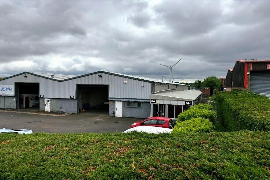 Station Ln, Chesterfield à louer - Photo principale – Image 1 sur 3