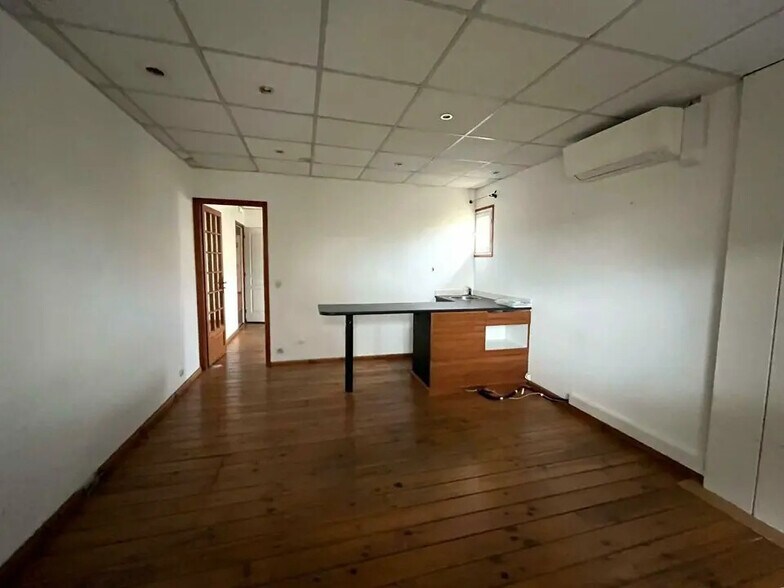 Bureau dans Le Cannet à louer - Photo de l’immeuble – Image 3 sur 4
