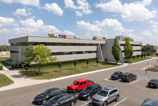 Plus de détails pour 5600 New King Dr, Troy, MI - Bureau à louer