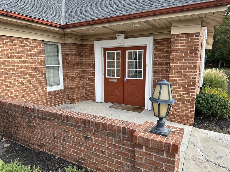 5050 Linglestown Rd, Harrisburg, PA à louer - Photo de l’immeuble – Image 2 sur 8