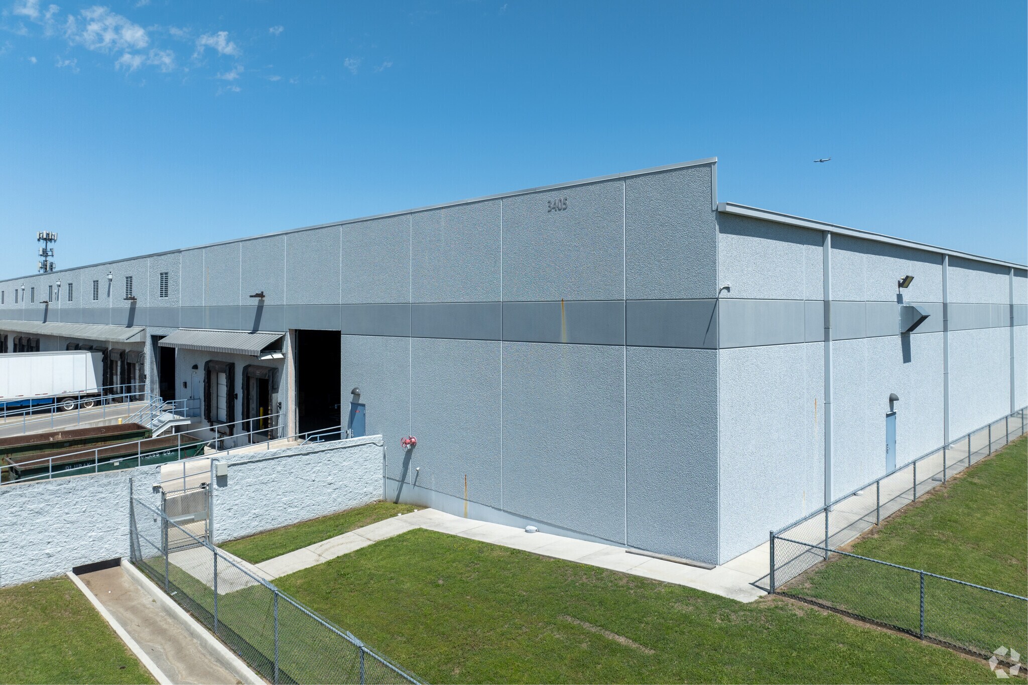 3405 Roy Orr Blvd, Grand Prairie, TX à louer Photo de l’immeuble– Image 1 sur 11