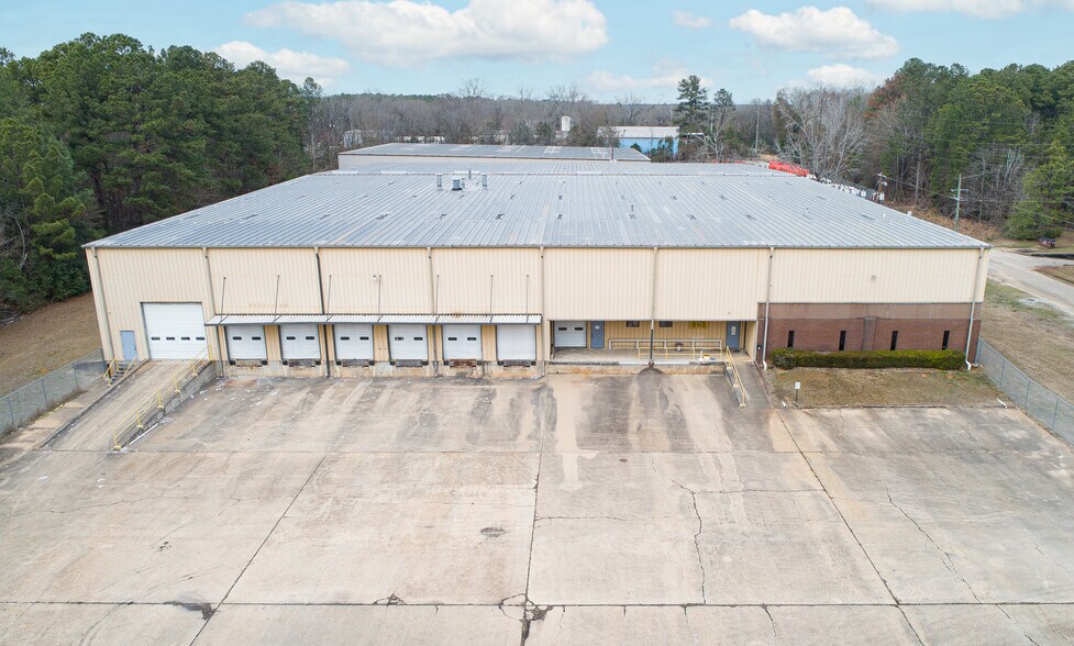 601 McDuffie Ave, Selma, AL à louer - Photo de l’immeuble – Image 1 sur 19