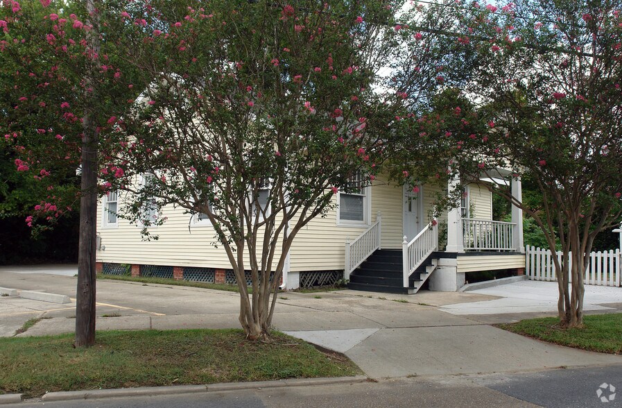 638 Penalver St, Baton Rouge, LA à louer - Photo de l’immeuble – Image 2 sur 4