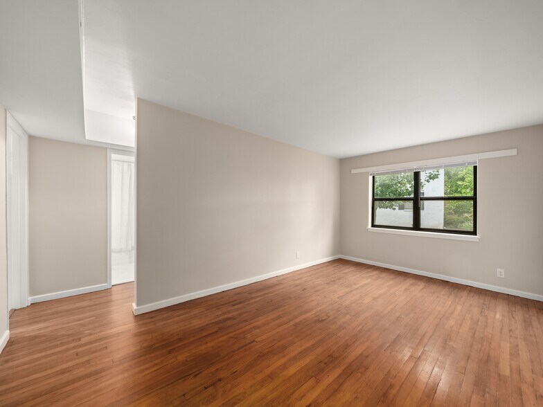 615 Biltmore Ave, Asheville, NC à vendre - Photo de l’immeuble – Image 2 sur 33