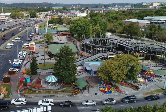 2575 Parkway, Pigeon Forge, TN à louer - Photo de l’immeuble – Image 1 sur 8