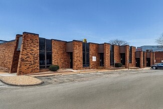 Plus de détails pour 907-929 Fee Fee Rd, Maryland Heights, MO - Local d'activités à louer