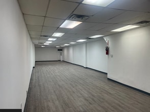 776 Nostrand Ave, Brooklyn, NY à louer Photo intérieure– Image 2 sur 8