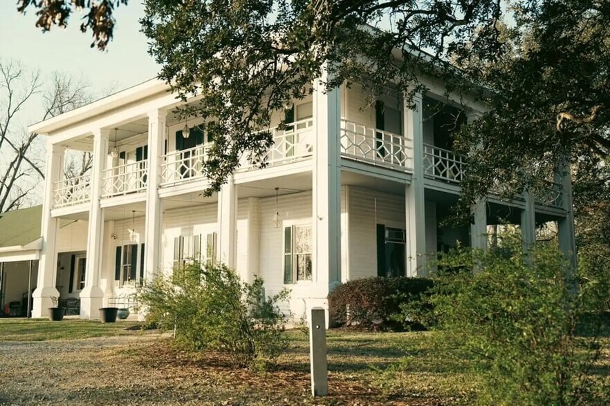 5800 England Dr, Alexandria, LA à vendre - Photo principale – Image 1 sur 41