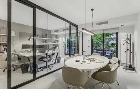 Bureau dans Paris à vendre - Photo de l’immeuble – Image 1 sur 7