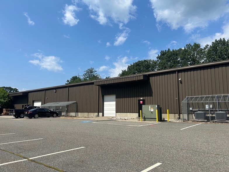 76 Treble Cove Rd, Billerica, MA à louer - Photo de l’immeuble – Image 3 sur 8