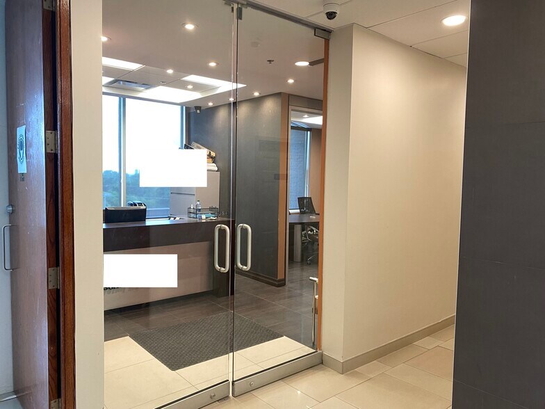 7368 Yonge St, Vaughan, ON à vendre - Photo de l’immeuble – Image 2 sur 12