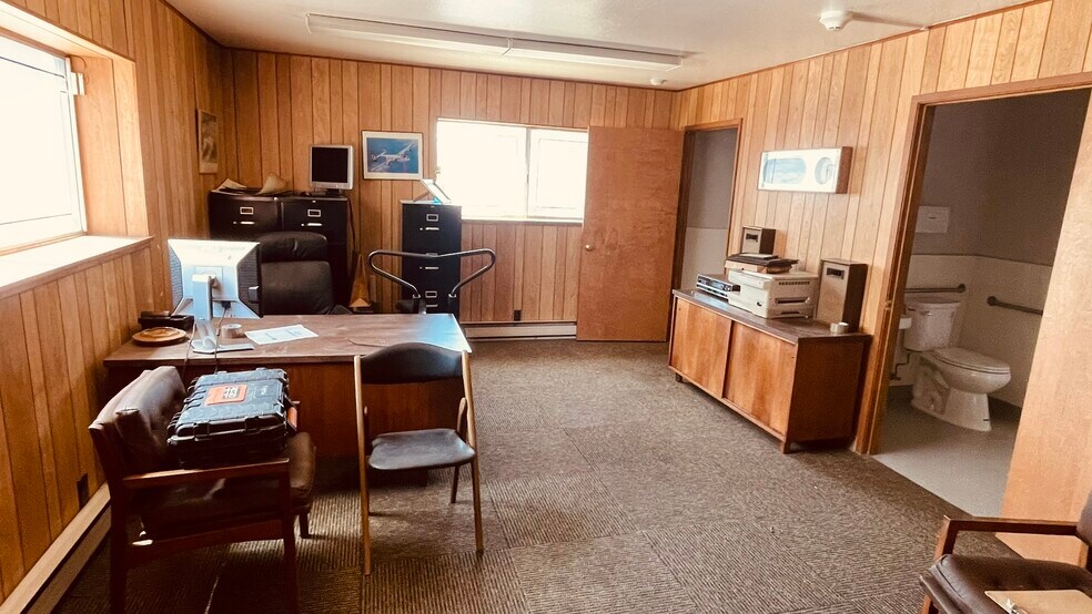 1359 Dayton St, Salinas, CA à louer - Photo de l’immeuble – Image 3 sur 5